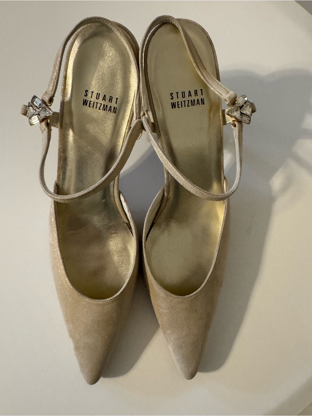 Stuart Weitzman Shimmery Cream Slingback Kitten Heel Pumps. Size 10N(!!)